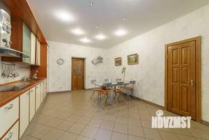 Таунхаус 260м², 2-этажный, участок 1 сот.