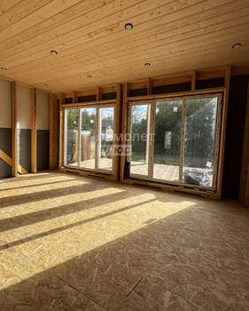 Дом 180м², 2-этажный, участок 9 сот.