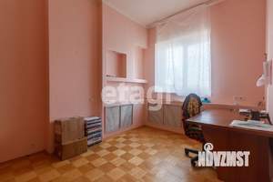 Дом 300м², 2-этажный, участок 8 сот.