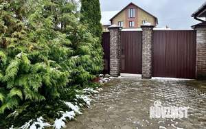 Дом 255м², 2-этажный, участок 15 сот.