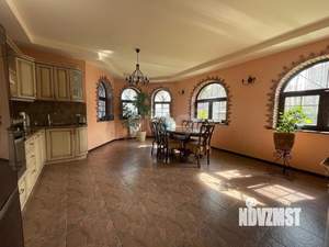 Дом 287м², 2-этажный, участок 11 сот.