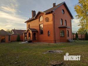 Коттедж 302м², 3-этажный, участок 20 сот.