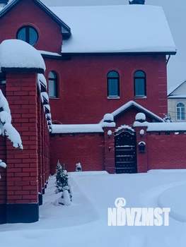 Дом 302м², 3-этажный, участок 17 сот.  