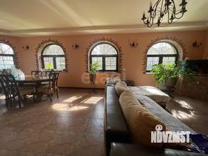 Дом 287м², 2-этажный, участок 11 сот.  