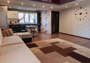 Дом 180м&sup2;, 2-этажный, участок 10 сот.  