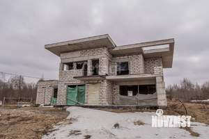Дом 300м², 2-этажный, участок 10 сот.  