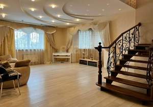 Дом 255м², 2-этажный, участок 15 сот.  