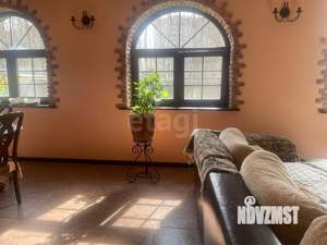 Дом 287м², 2-этажный, участок 11 сот.  