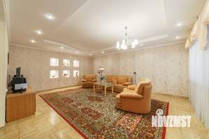 Таунхаус 260м², 2-этажный, участок 1 сот.  