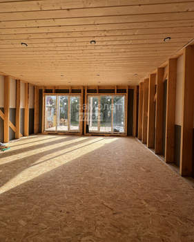 Дом 180м², 2-этажный, участок 9 сот.  