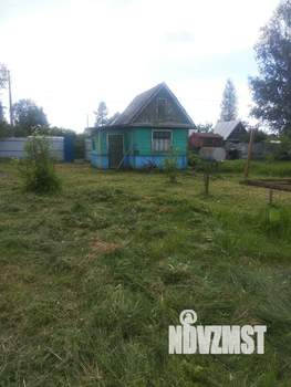 Дом 25м², 2-этажный, участок 6 сот.  