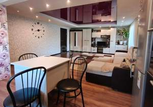 Дом 180м&sup2;, 2-этажный, участок 10 сот.  