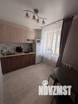 1-к квартира, посуточно, 40м2, 2/16 этаж