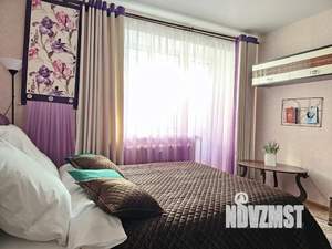 1-к квартира, посуточно, 49м2, 1/1 этаж