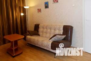 1-к квартира, посуточно, 40м2, 7/14 этаж