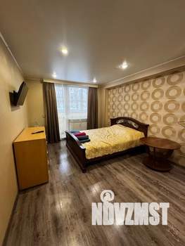 1-к квартира, посуточно, 40м2, 2/14 этаж