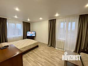 1-к квартира, посуточно, 35м2, 6/9 этаж