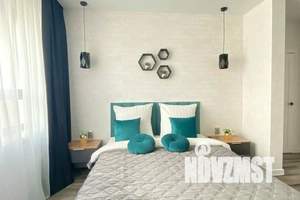 1-к квартира, посуточно, 37м2, 3/15 этаж