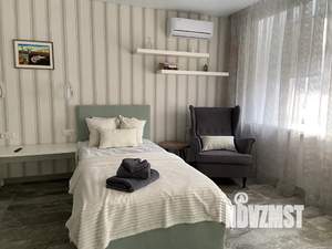 Студия квартира, посуточно, 28м2, 2/9 этаж
