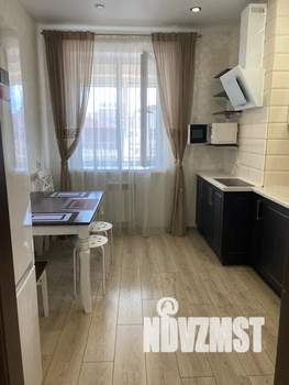 1-к квартира, посуточно, 42м2, 4/7 этаж