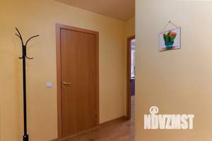 1-к квартира, посуточно, 40м2, 1/10 этаж