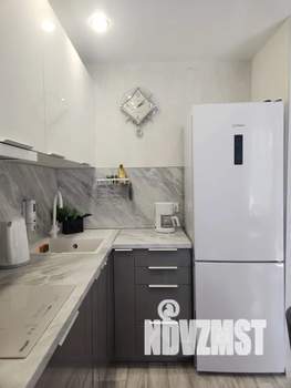 Студия квартира, посуточно, 28м2, 1/14 этаж