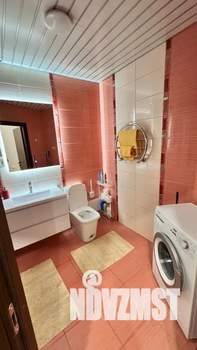 Студия квартира, посуточно, 37м2, 1/5 этаж