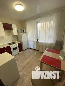1-к квартира, посуточно, 35м2, 3/9 этаж