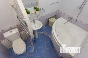 Студия квартира, посуточно, 37м2, 1/5 этаж