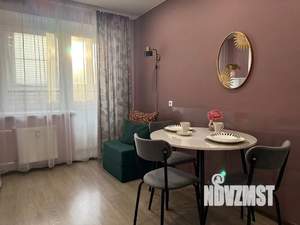 1-к квартира, посуточно, 42м2, 3/8 этаж