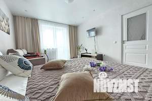 2-к квартира, посуточно, 56м2, 10/16 этаж