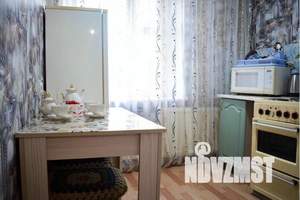 1-к квартира, посуточно, 37м2, 4/9 этаж