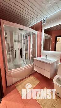 Студия квартира, посуточно, 37м2, 1/5 этаж