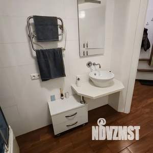 1-к квартира, посуточно, 52м2, 9/10 этаж