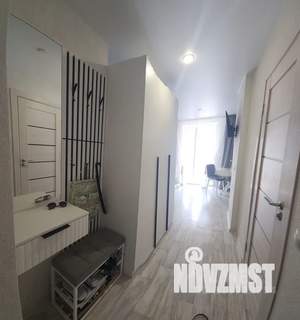 Студия квартира, посуточно, 28м2, 1/13 этаж