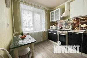 1-к квартира, посуточно, 39м2, 3/9 этаж