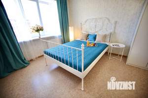 1-к квартира, посуточно, 39м2, 8/10 этаж