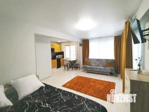 Студия квартира, посуточно, 28м2, 1/5 этаж