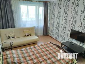 1-к квартира, посуточно, 35м2, 2/10 этаж