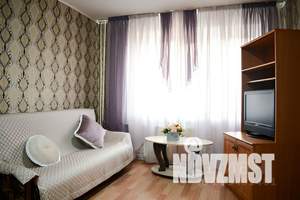 1-к квартира, посуточно, 37м2, 4/9 этаж