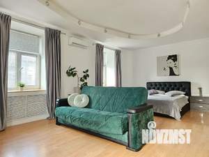 Студия квартира, посуточно, 57м2, 3/5 этаж