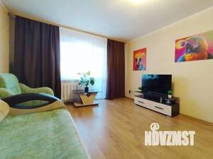 2-к квартира, посуточно, 50м2, 1/1 этаж