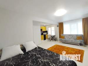 Студия квартира, посуточно, 28м2, 1/5 этаж