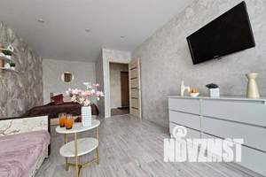 1-к квартира, посуточно, 37м2, 7/13 этаж