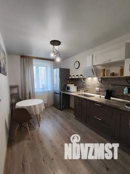 1-к квартира, посуточно, 38м2, 3/10 этаж