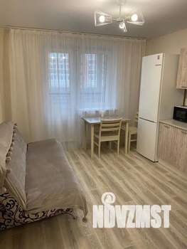 1-к квартира, посуточно, 40м2, 8/9 этаж