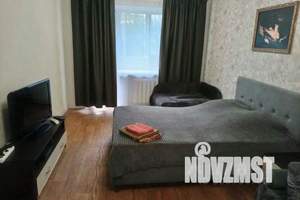 1-к квартира, посуточно, 30м2, 3/5 этаж