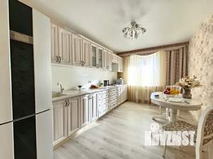 1-к квартира, посуточно, 40м2, 7/10 этаж