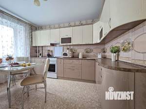 1-к квартира, посуточно, 49м2, 1/1 этаж