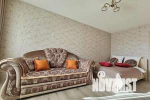 1-к квартира, посуточно, 40м2, 7/10 этаж